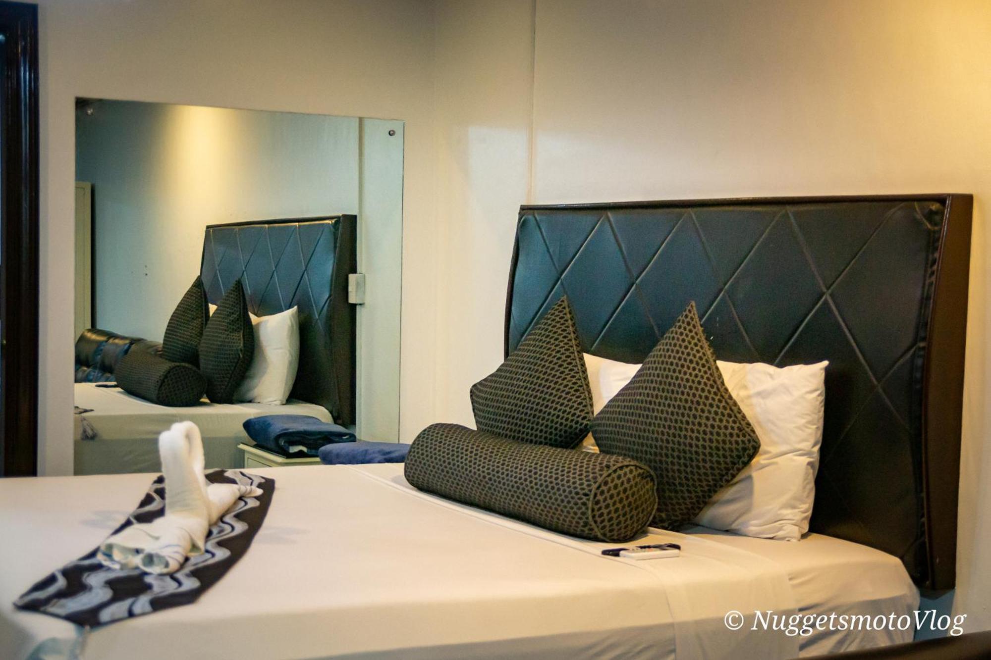 Grand Central Hotel Angeles Bagian luar foto