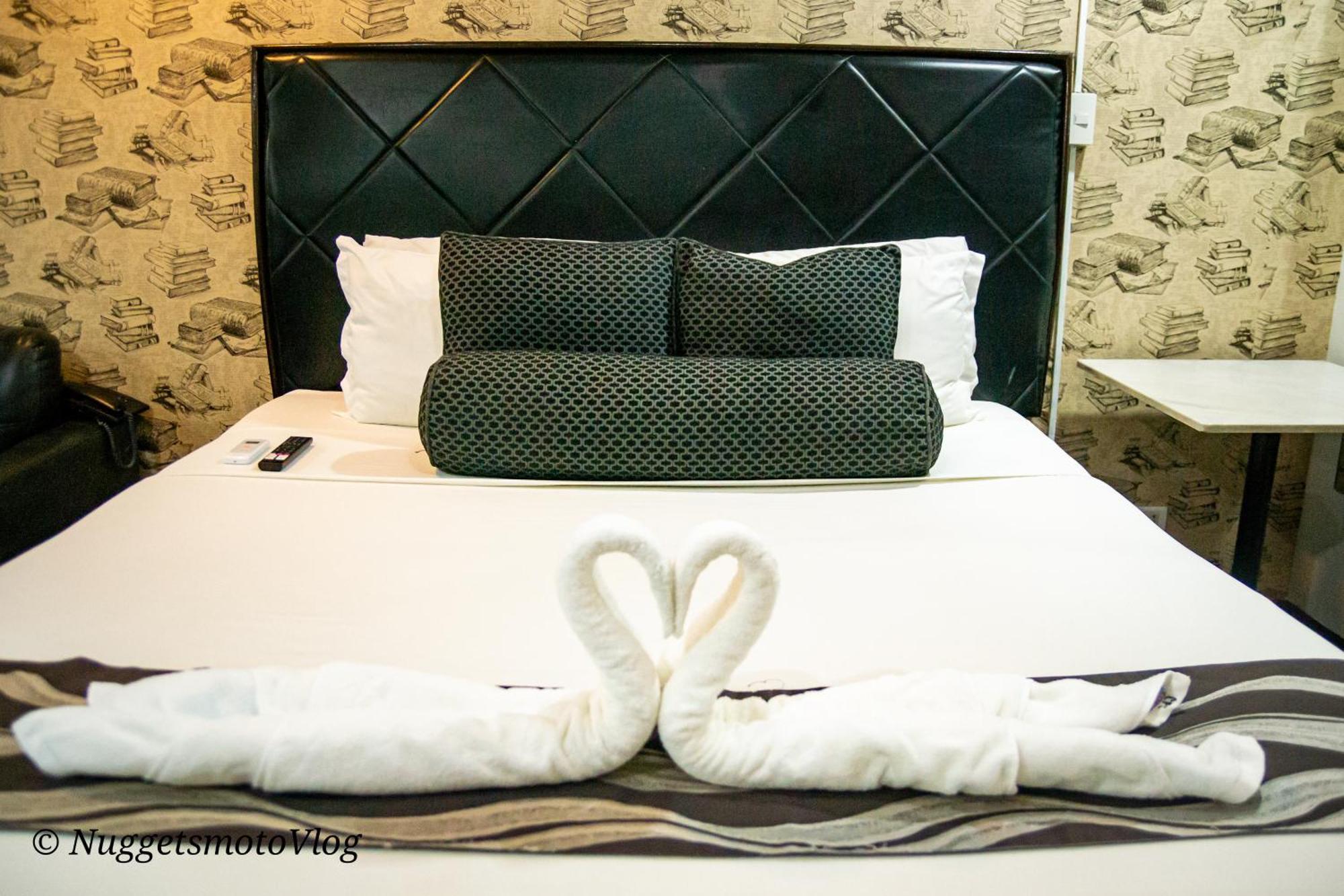 Grand Central Hotel Angeles Bagian luar foto