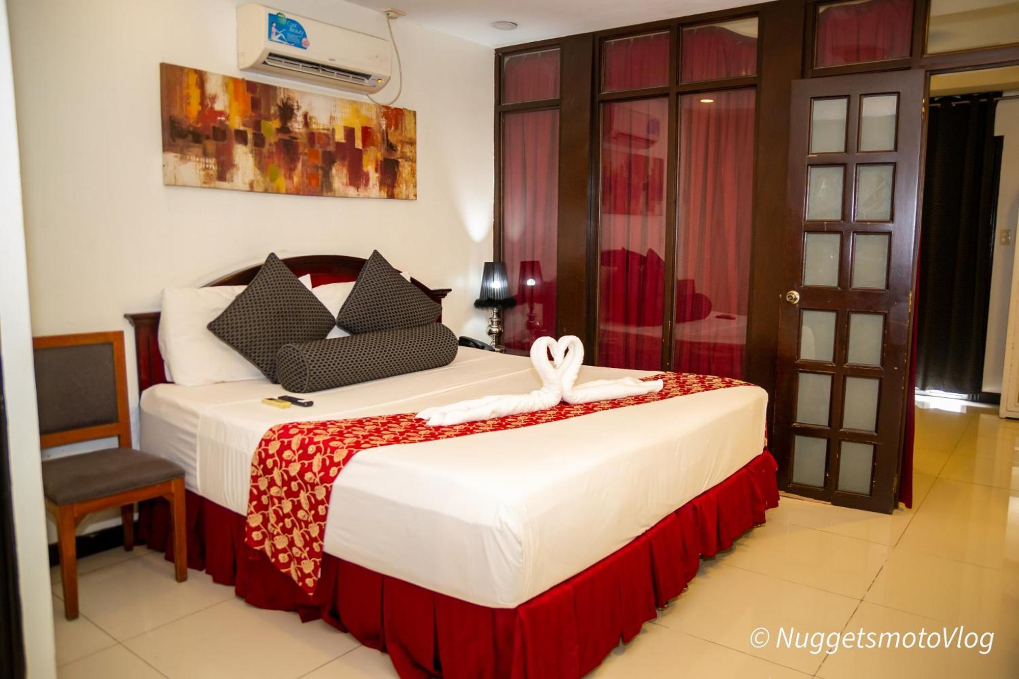 Grand Central Hotel Angeles Bagian luar foto